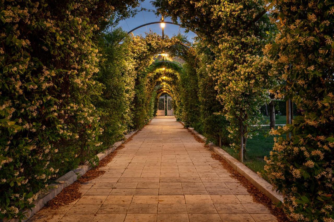 Tenuta Giardini Nuovi Novoli Exterior foto